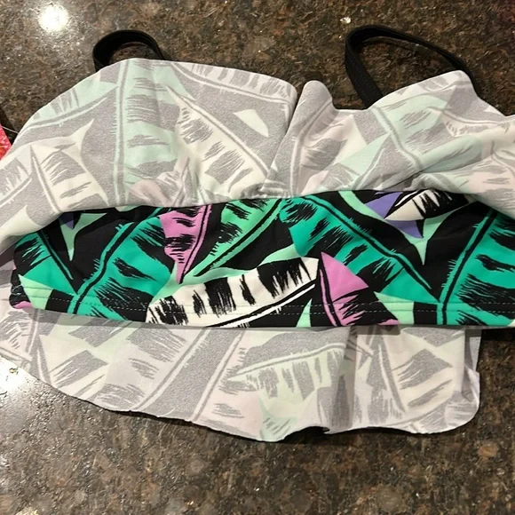 Girls bikini size 7 Kanu surf. NWT - Picture 9 of 9